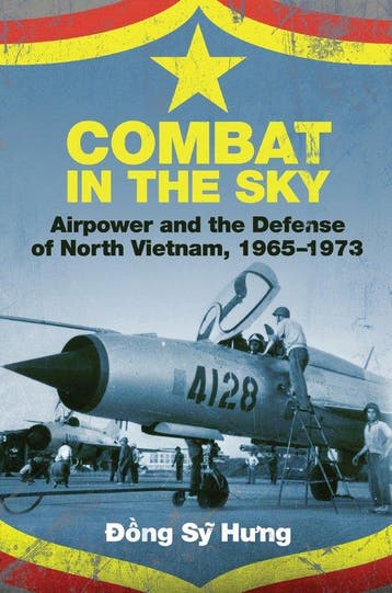 9781612510279 Combat in the Sky | Tweedehands, Verzenden, Zo goed als nieuw, Dong Sy Hung