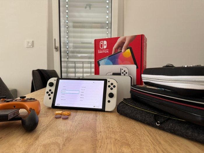 Nintendo - Switch - Nintendo Switch OLED Weiß - Handheld, Spelcomputers en Games, Spelcomputers | Overige Accessoires