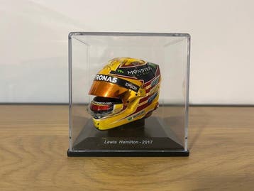 Spark 1:5 - Model raceauto - Bell HP7 - Wereldkampioen 2017, Nieuw