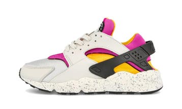 Nike Air Huarache University Gold Pink, Kleding | Heren, Schoenen, Nieuw