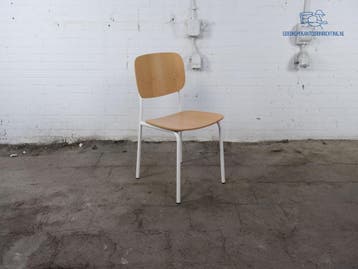 Exta kantinestoel eiken wit onderstel tweedehands, Huis en Inrichting, Stoelen, Verzenden, Gebruikt