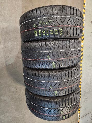 235/35/19 91V RO1 PIRELLI WINTERBANDEN 6MM PROFIEL 4X, Gebruikt, Winterbanden, 235 mm, Band(en)