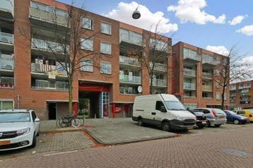 Te Huur 2 Kamer Appartement Charlotte Brontéstraat In Amster, Huizen en Kamers, Huizen te huur, Direct bij eigenaar, Appartement