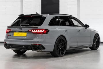 Audi RS4 B9.5 Carbon achterbumper diffuser side skirt, Verzenden