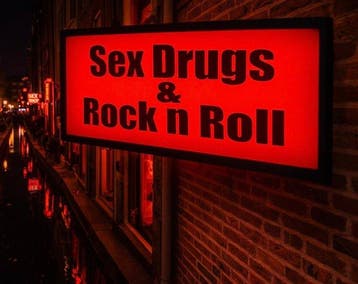 Sexy neonreclame Red Light district Amsterdam Soho -