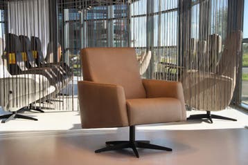 Gealux Turkoois  bijzetfauteuil / draaifauteuil / leer taupe, Huis en Inrichting, Fauteuils, Modern design made in Holland, Nieuw