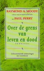 OVER GRENS VAN LEVEN EN DOOD 9789022981504 Moody, Boeken, Verzenden, Gelezen, Moody